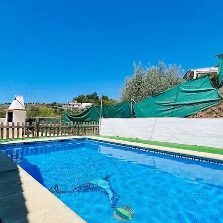 Alicia Villa Torrox